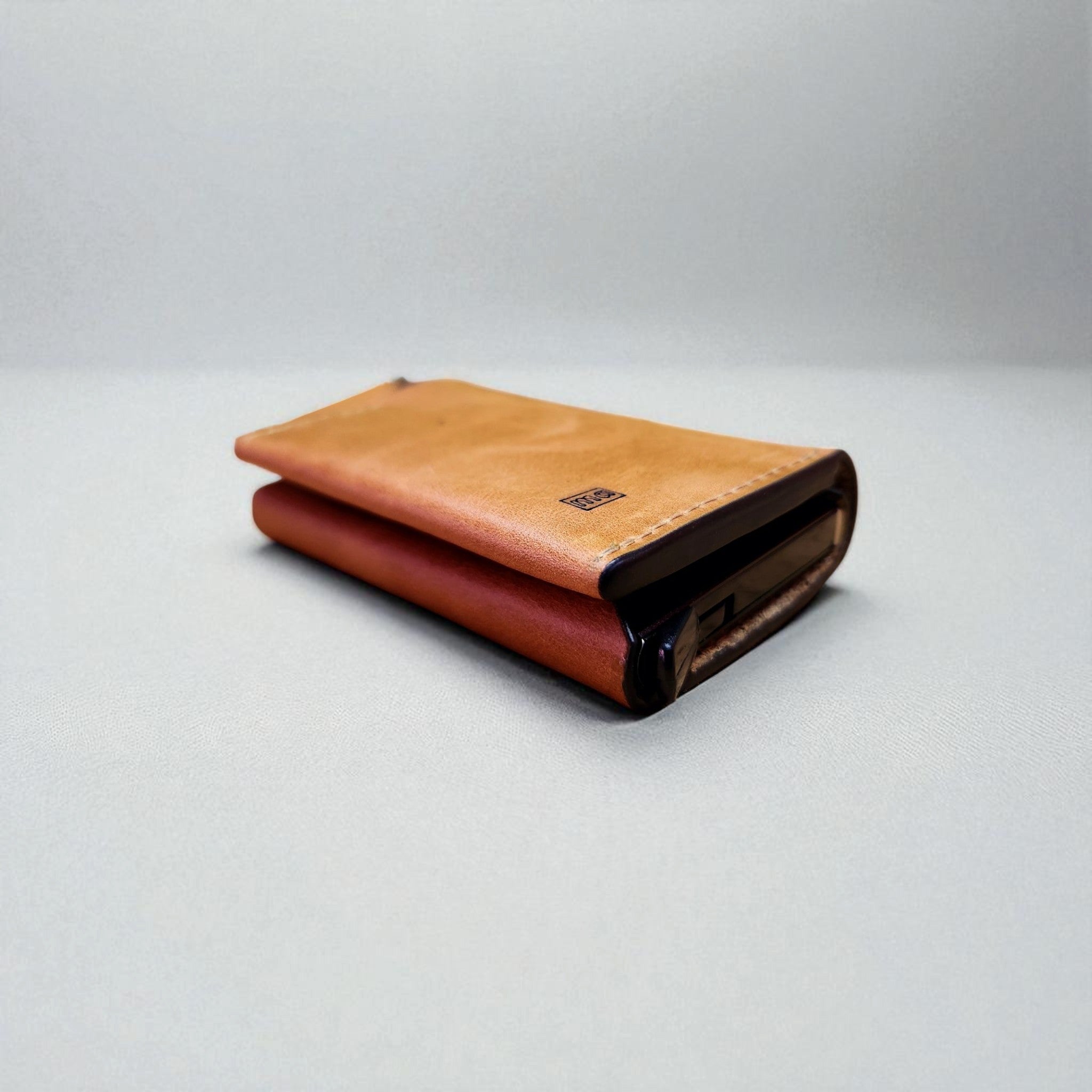 Slim Wallet Architect